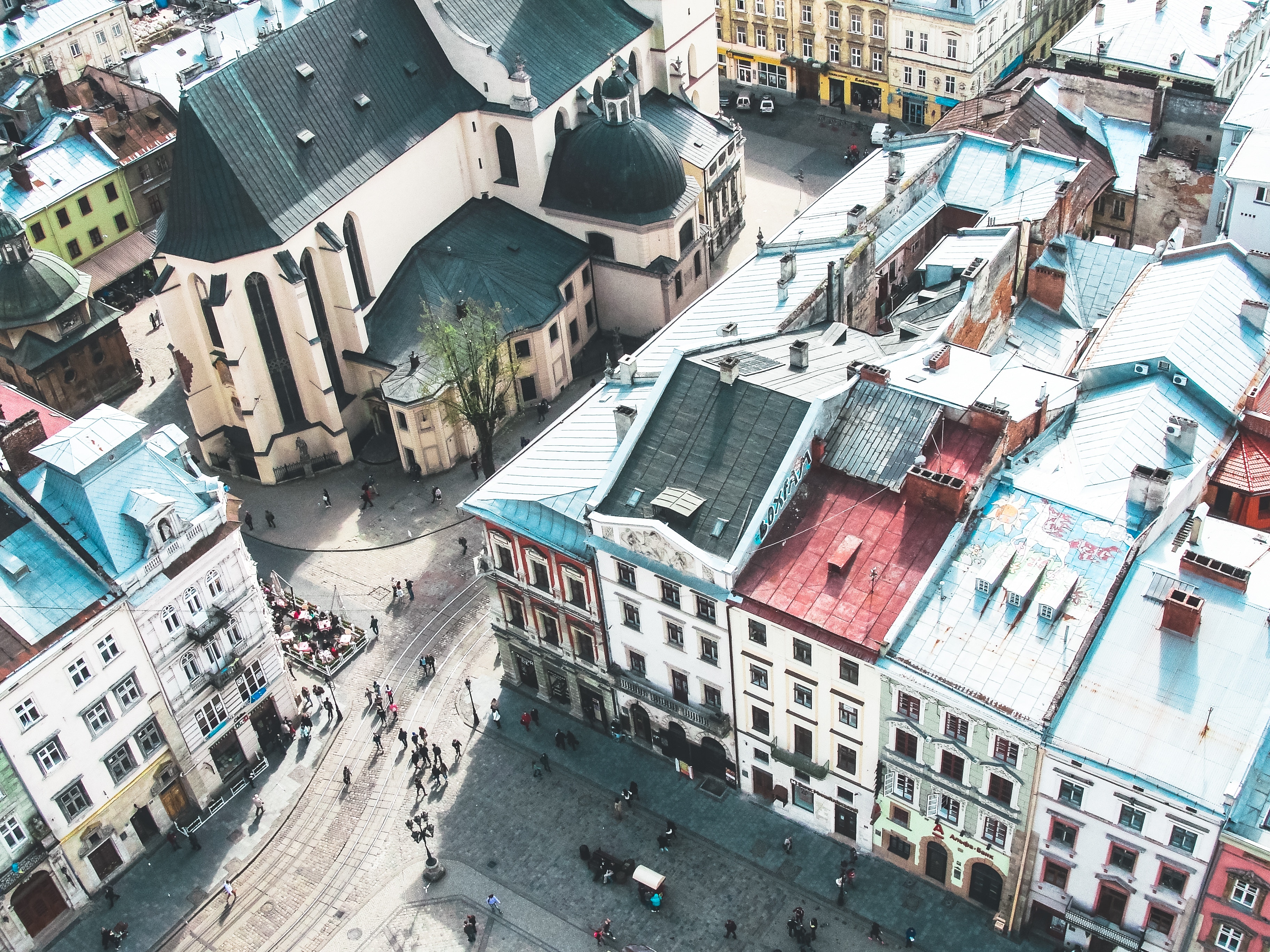 Чим зайнятися у Львові, крім їжі та бігу: 12 небанальних місць
