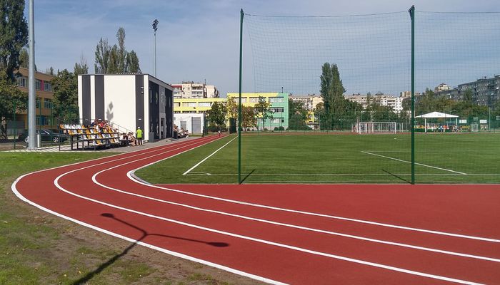 Стадионы Украины с новым легкоатлетическим покрытием