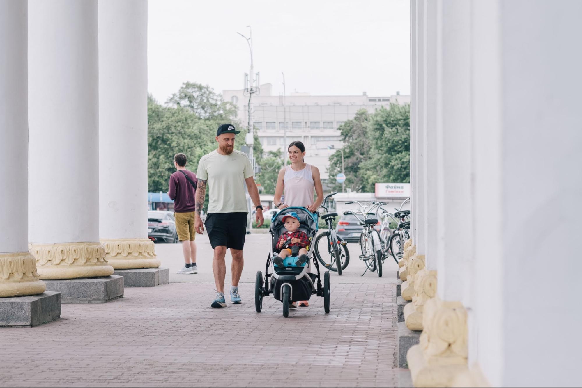 Где в Киеве удобно бегать с детской коляской